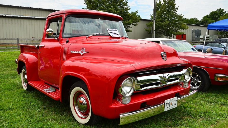 Ford F-100 Custom Pickup