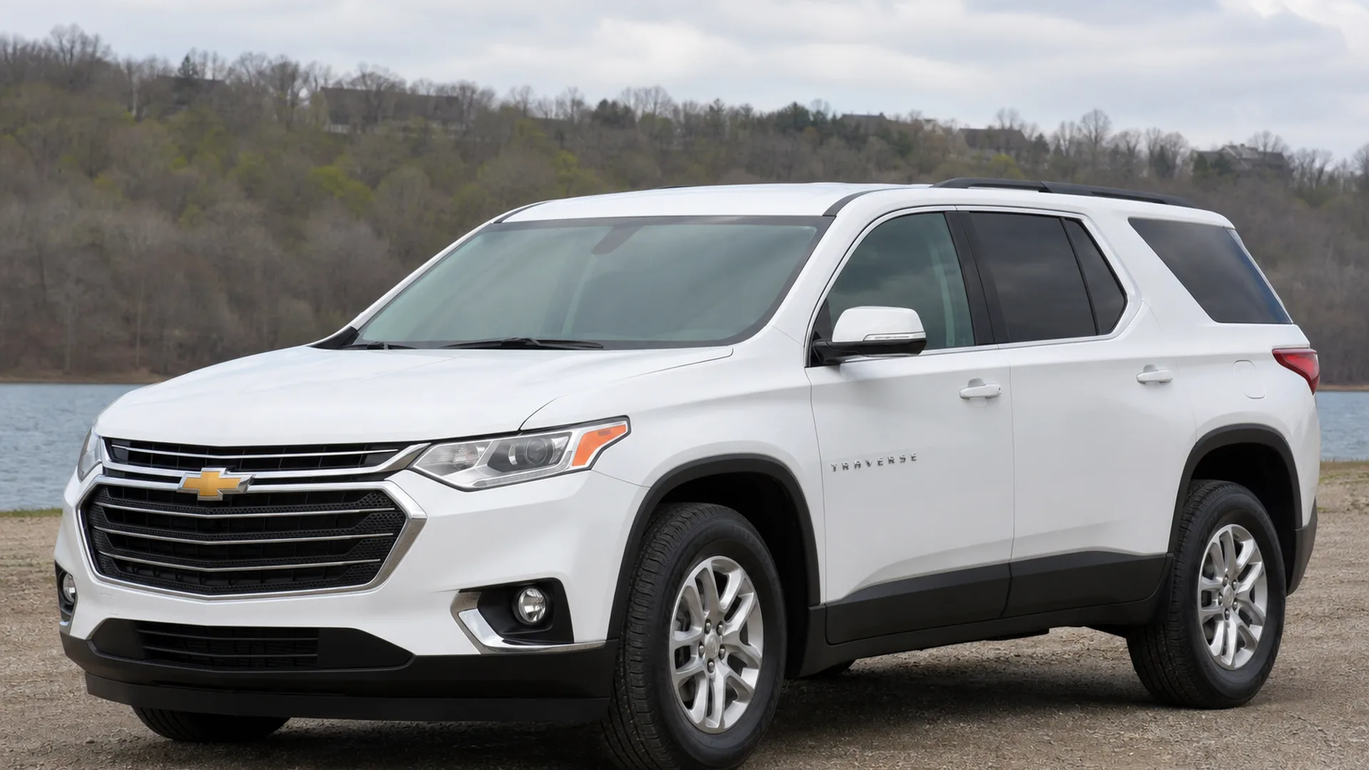 A Chevy Traverse parked outdoors.