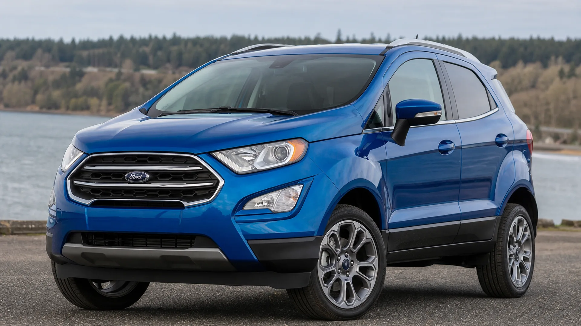 A Ford EcoSport parked outdoors.