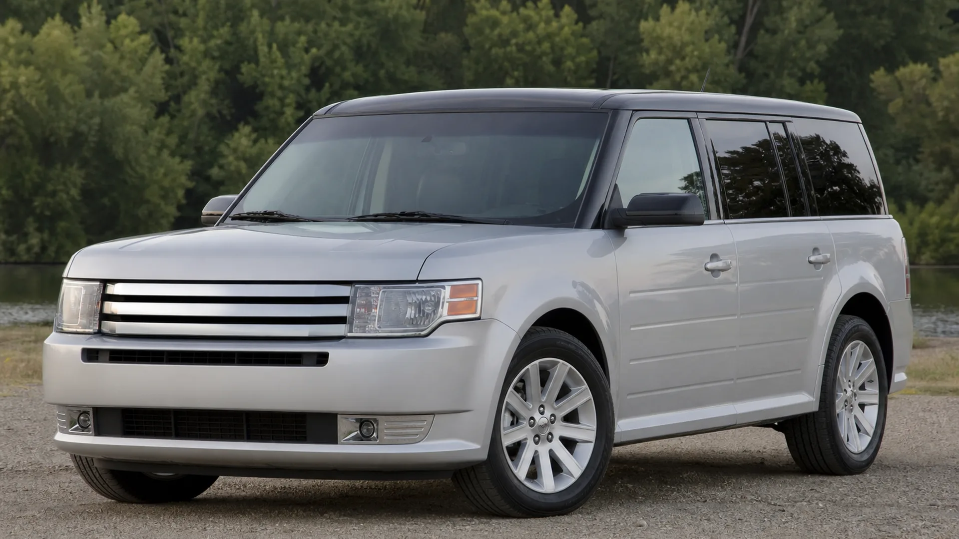 A Ford Flex parked outdoors.