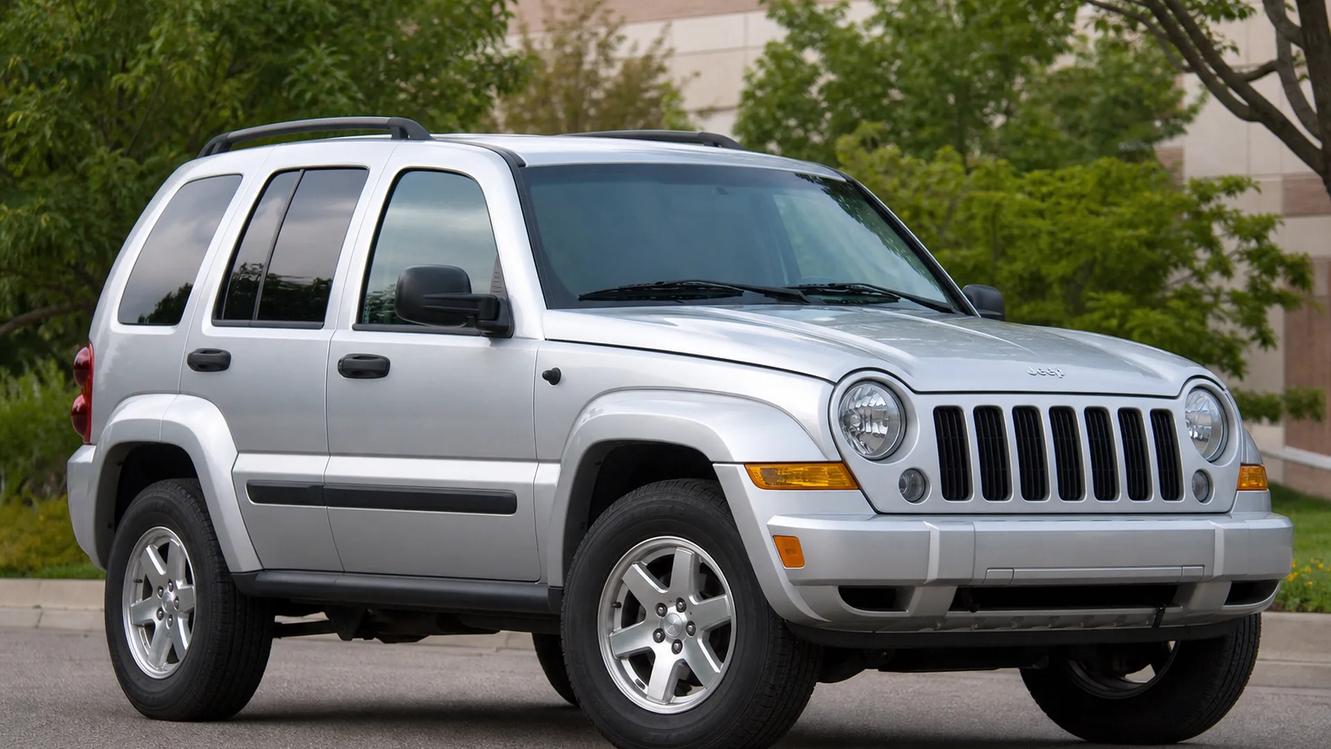A Jeep Liberty parked outdoors.