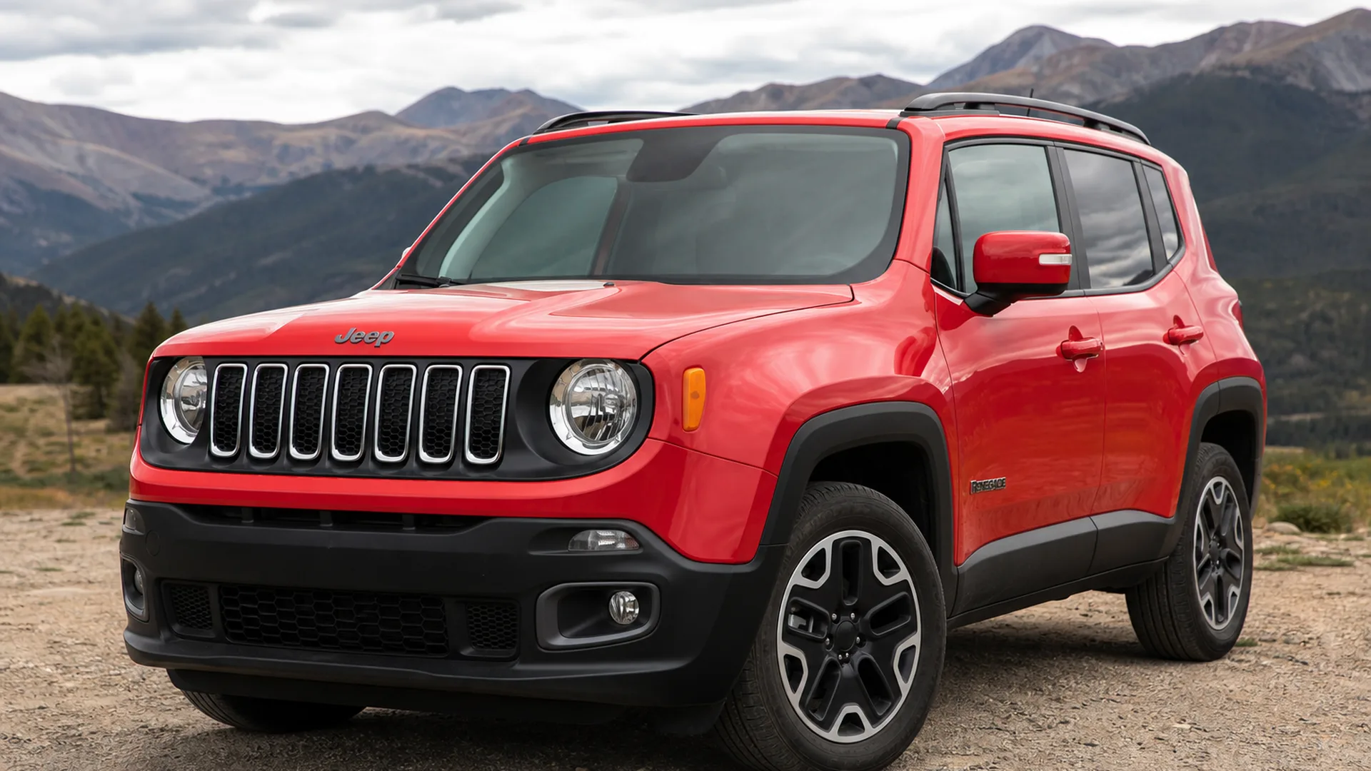 A Jeep Renegade parked outdoors.