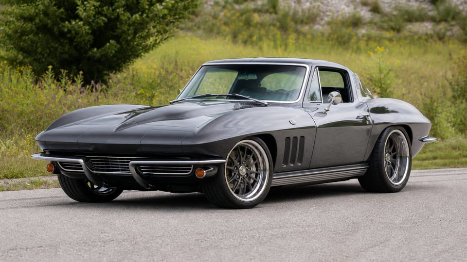 Chevrolet Corvette Stingray Restomod
