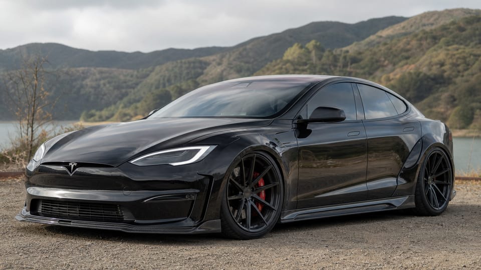 Tesla Model S Plaid S-APEX