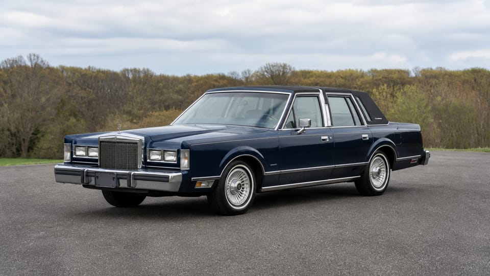 Lincoln Town Car