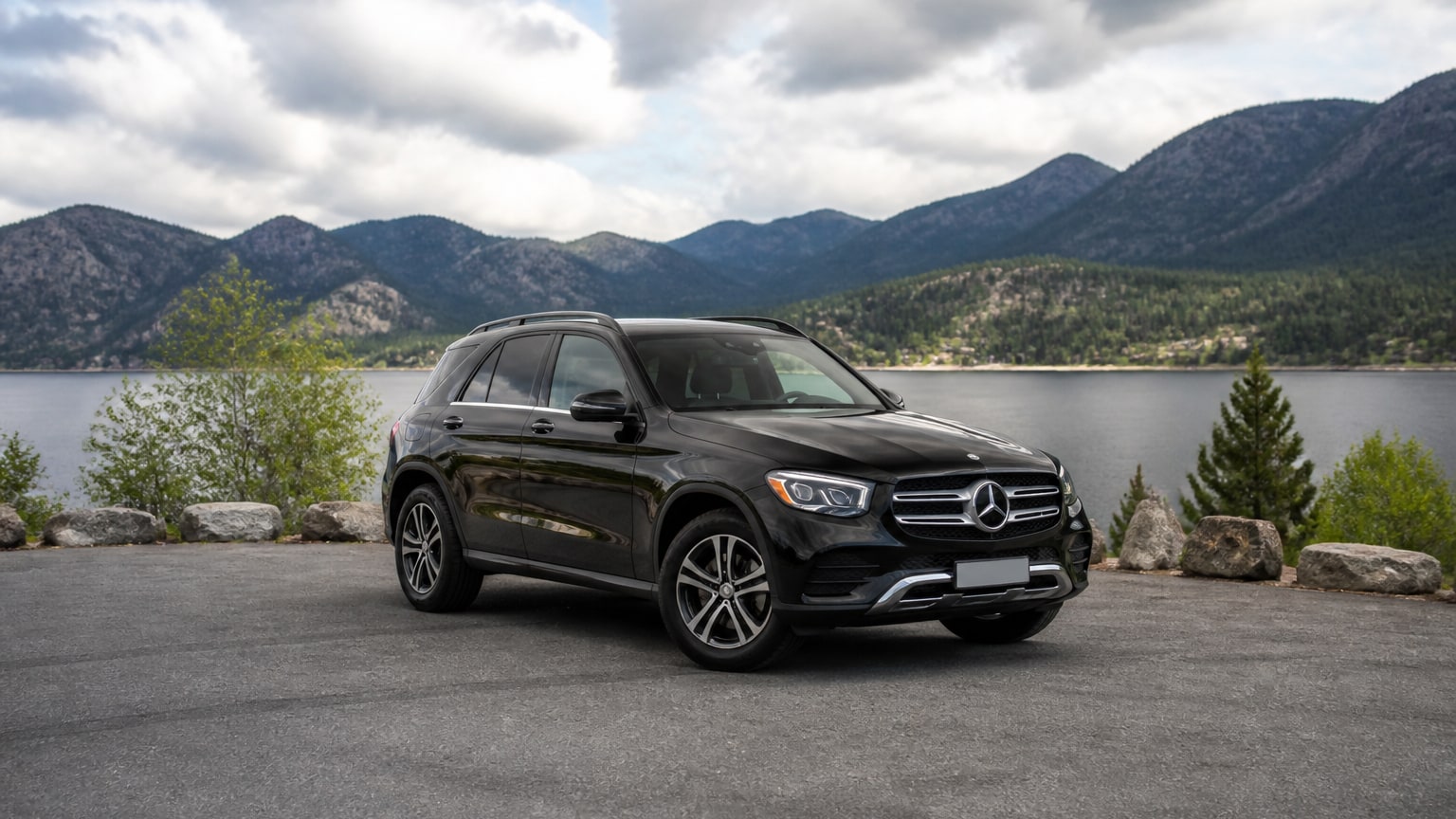 A Mercedes-Benz GLE parked outdoors, three-quarter front view.