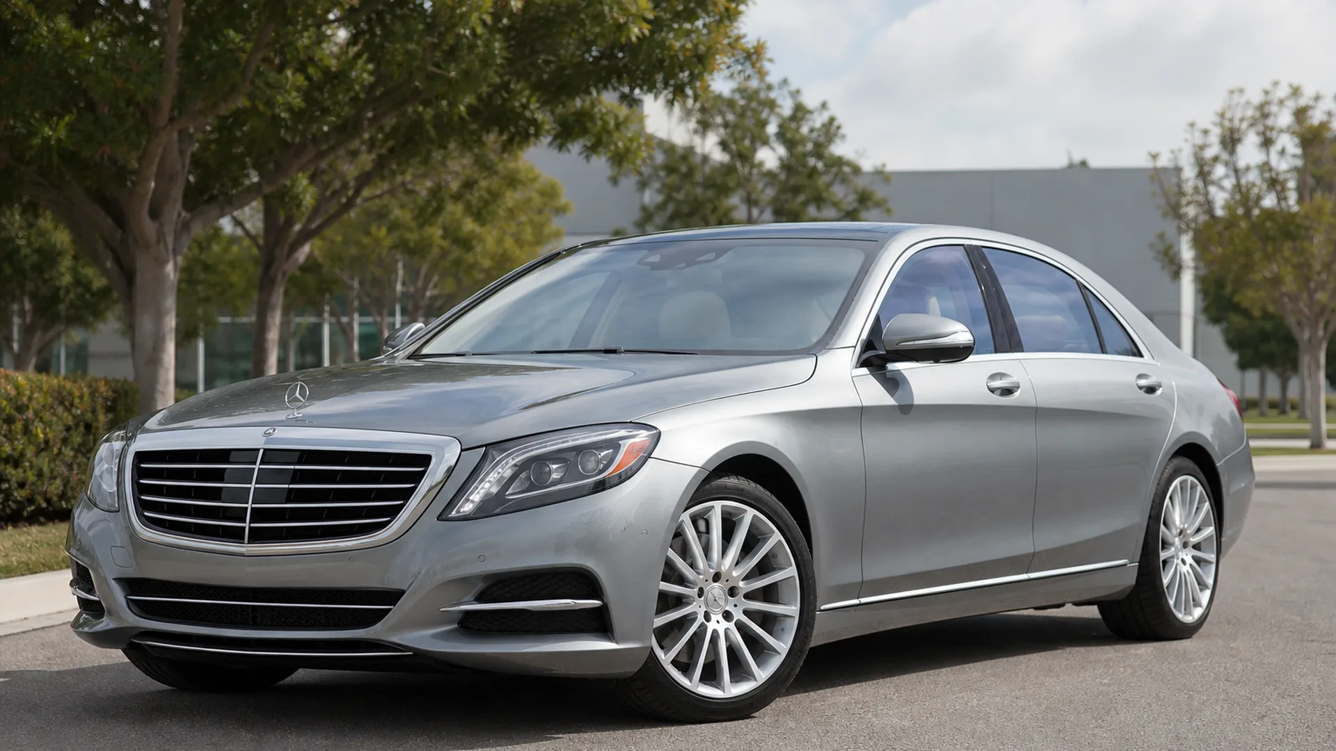 A Mercedes S550 parked outdoors.