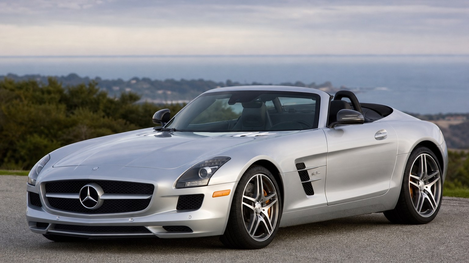 Mercedes-Benz SLS AMG Roadster