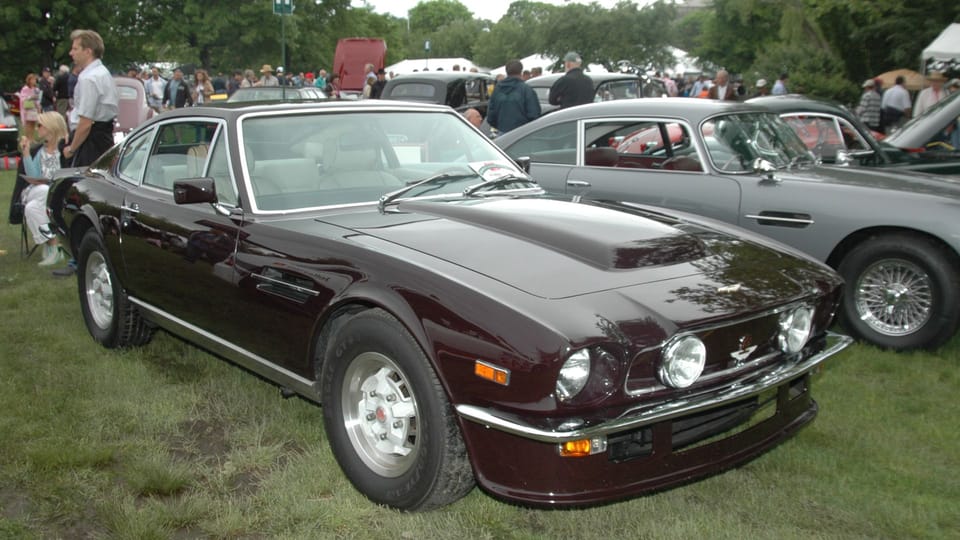 Aston Martin V8 Vantage Volante